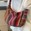 Veske med stor kapasitet i etnisk stil Ny trendy mote Crossbody dumplingveske Ins Retro allsidig skulderveske Dame