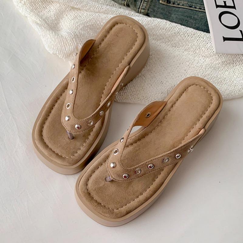 Summer New Sandals for Women Round Toe Toe Waterproof Table Rivet Anti-slip Wear-resistant Sleeve Heel Shoes