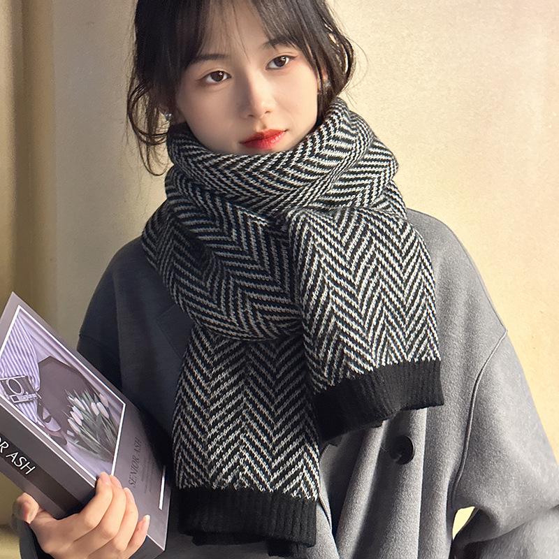 Luochi Classic Herringbone Knitted Scarf - Warm, Versatile Neck Gaiter for Autumn/Winter