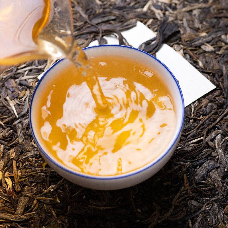Yiwu Shengcha Dashu jarní čaj Pu'er Tea Qizi Cake Cake 357g
