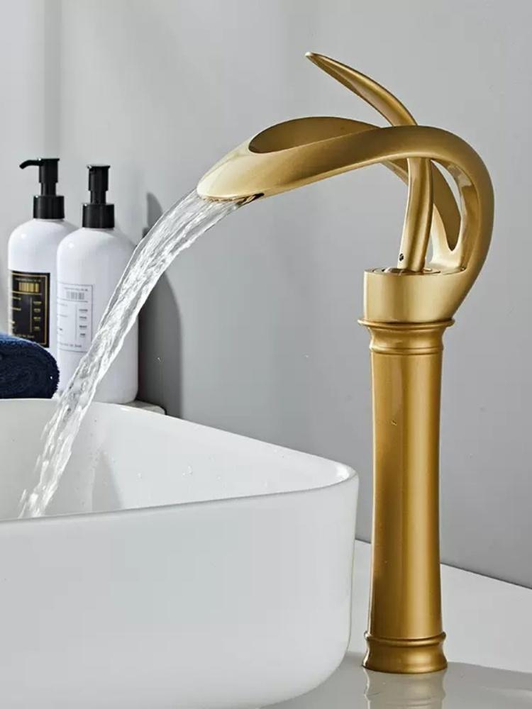 White Bathroom Basin Faucet Gray Sink Faucet Single Lever Hot and Cold Waterfall Crane Brass Sink Mixer Black Chrome Tap