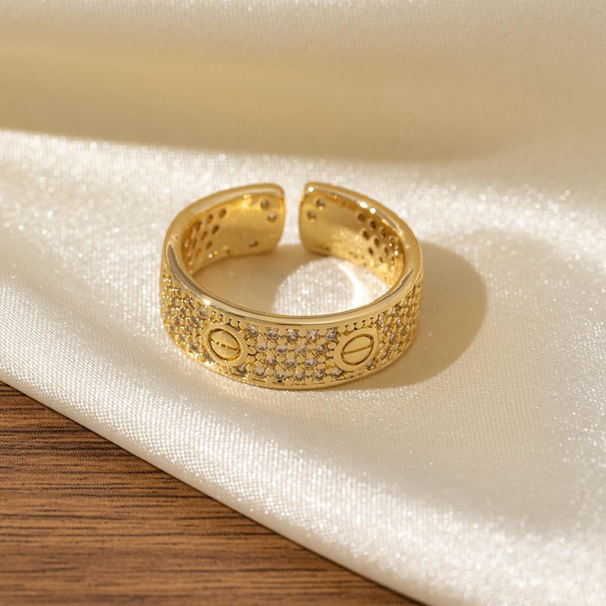 

Кайя ЛАВ Класичне ребристе кільце зі зіркою: Жіночий мідно-цирконієвий, товсте золоте покриття, доступні широкі/вузькі версії. Adjustable Open Ring