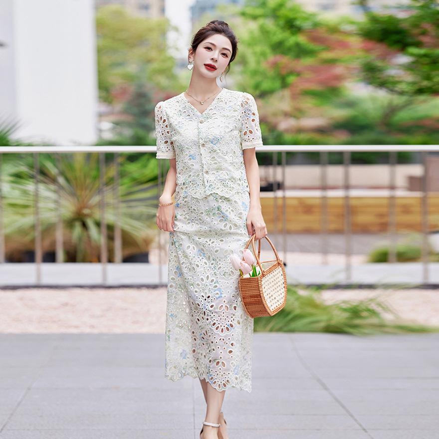 Hollow suit women's summer new design temperament socialite short-sleeved top skirt two-piece set