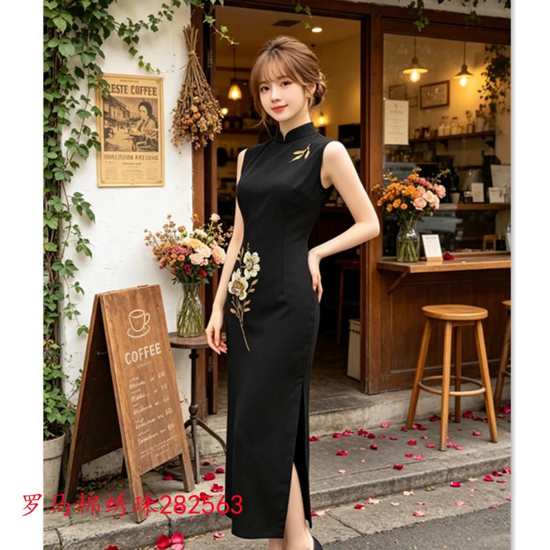 New Chinese-style improved cheongsam Roman cotton bead embroidery Hong Kong style sleeveless long cheongsam 1011 early autumn new daily wear