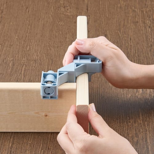 Clover Corner Clamp, Spring Type, 71-146