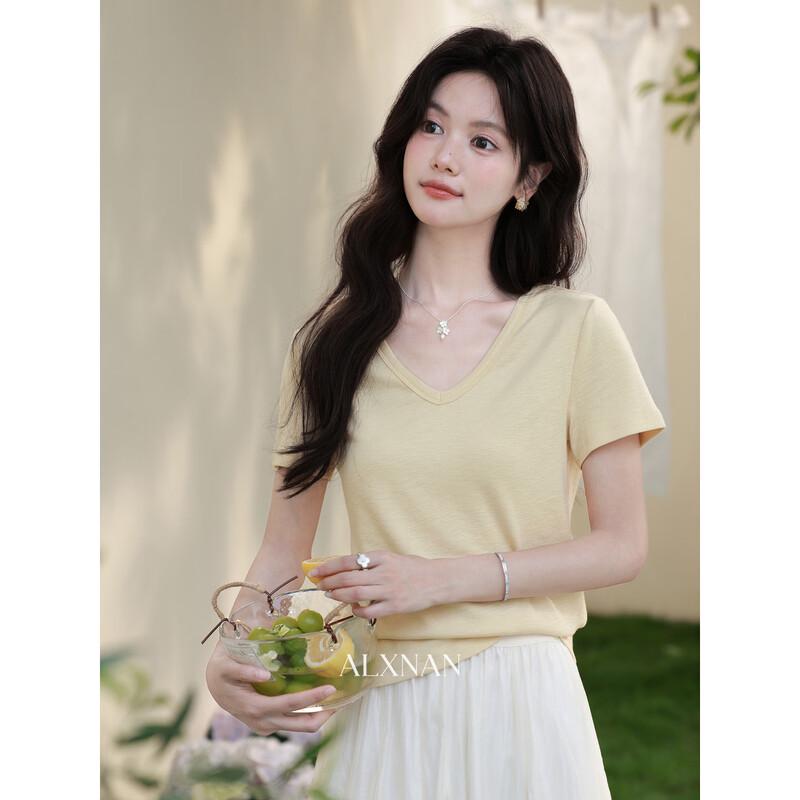 Women s V-Neck Short Sleeve T-Shirt L
