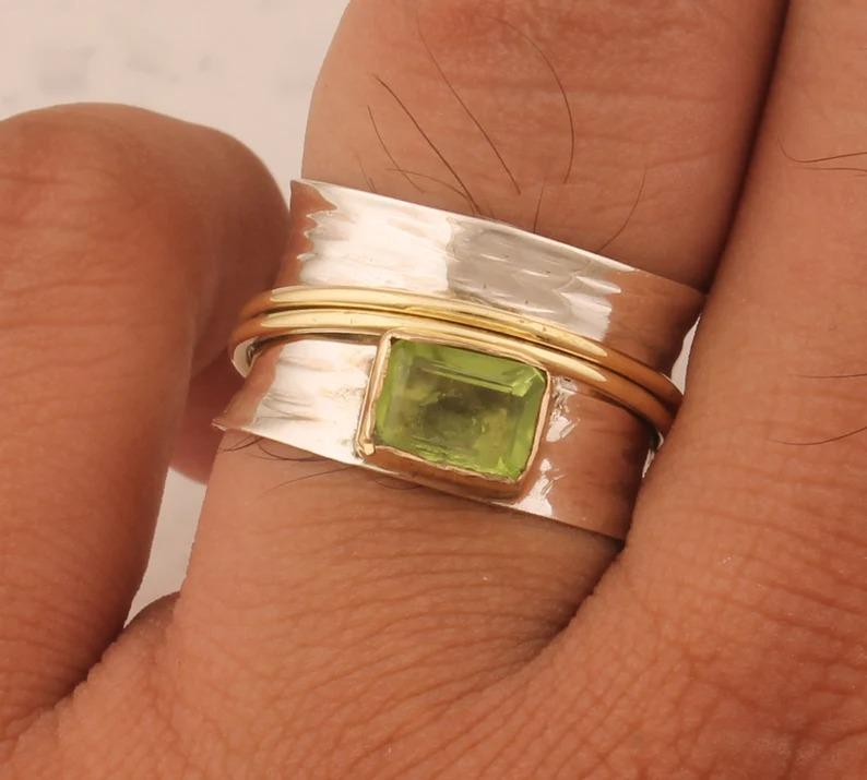 Peridot Gemstone Spinner Band Prsten, 925 Sterling Silver, Birthstone Ring, Spinner Ring, Bohemian Ring, dárek k výročí svatby