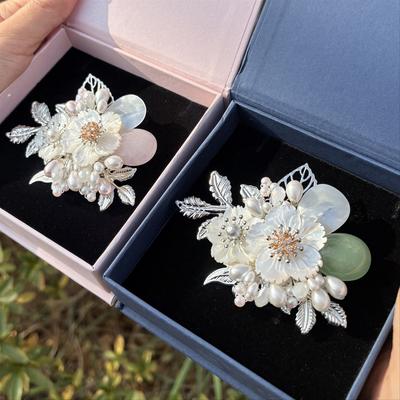 Mother-of-Pearl Teardrop Gemstone Brooch – Korean Hanbok & Coat Gift