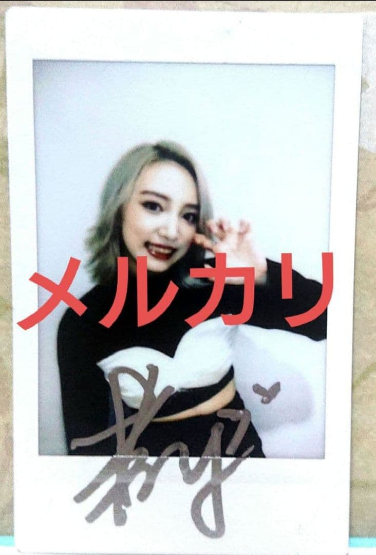 [USED] Su Ruiqi s autographed Instax photo by Galpla Kep1er
