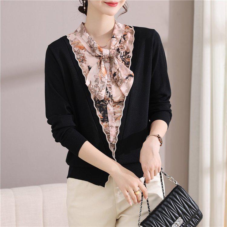 Chic Women's Motherwear Sweater - Stylish Knit for Daily Commute