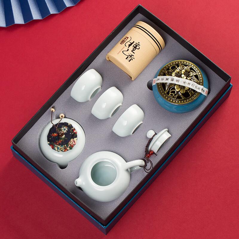 

Guochao Celadon Ceramic Tea Set
