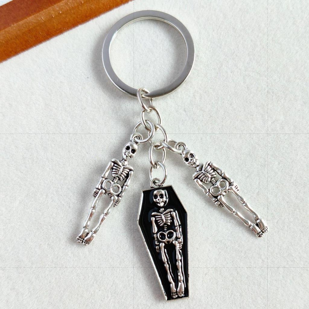 Cross-Border Halloween Retro Skull Coffin Keychain Pendant