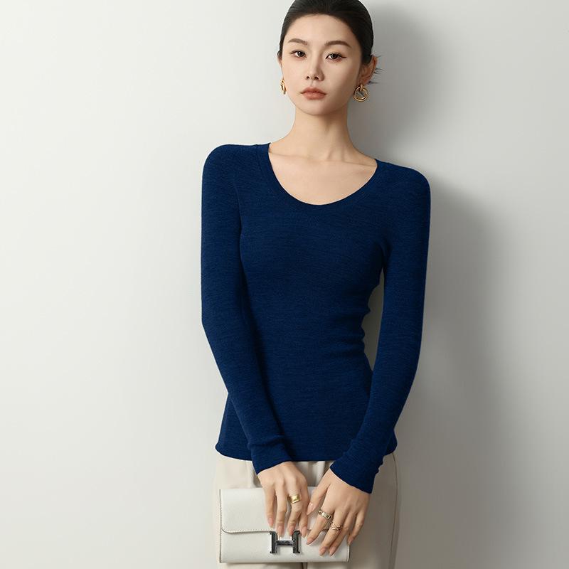 Mengyi Spring 18-Gauge Fine Wool U-Neck Slim Fit Women's Sweater
