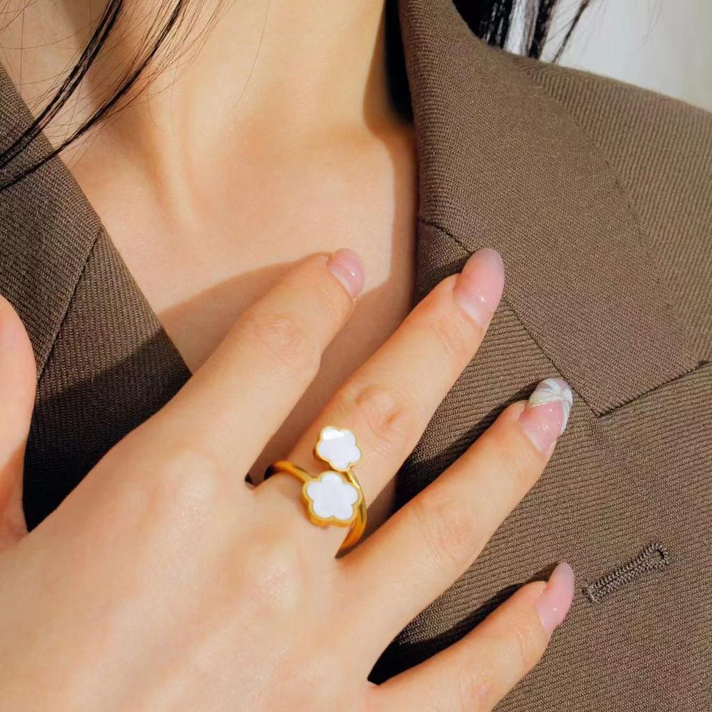 1 Piece Simple Stainless Steel Oil Drop Five Flower Ring Earrings Birthday Gift for Mom and Friends Various Occasions