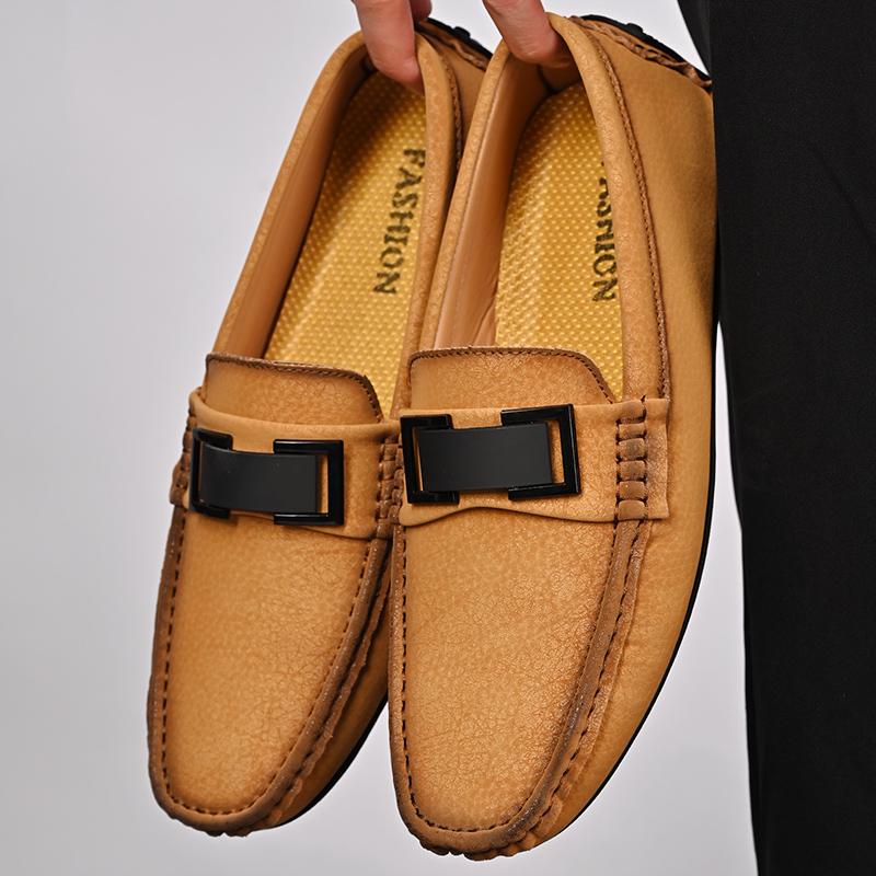 Fashionable Outdoor Round Toe Breathable Anti Slip Lazy Driving Shoes 2025 High-quality Men's Hand Sewn Comfortable Casual Shoes