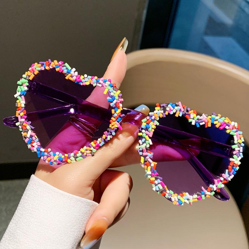 Cute Luxury Vintage Sunglasses Heart Shape Candy Color Punk Sunglasses Beach Sun Glasses Party Eyewear