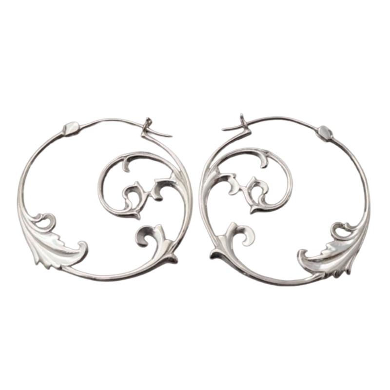 

Gift Worthy Vintage Silver Floral Earrings Alloy Stud Design 3cm Size Comfortable Ear Rings for Everyday Use 1