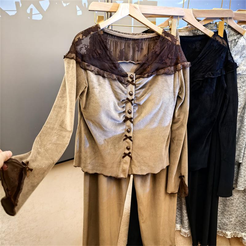 Damen Trendiger Herbst/Winter Pyjama mit Brustpolstern - Gemütliche, elegante und stilvolle Fleece-Homewear