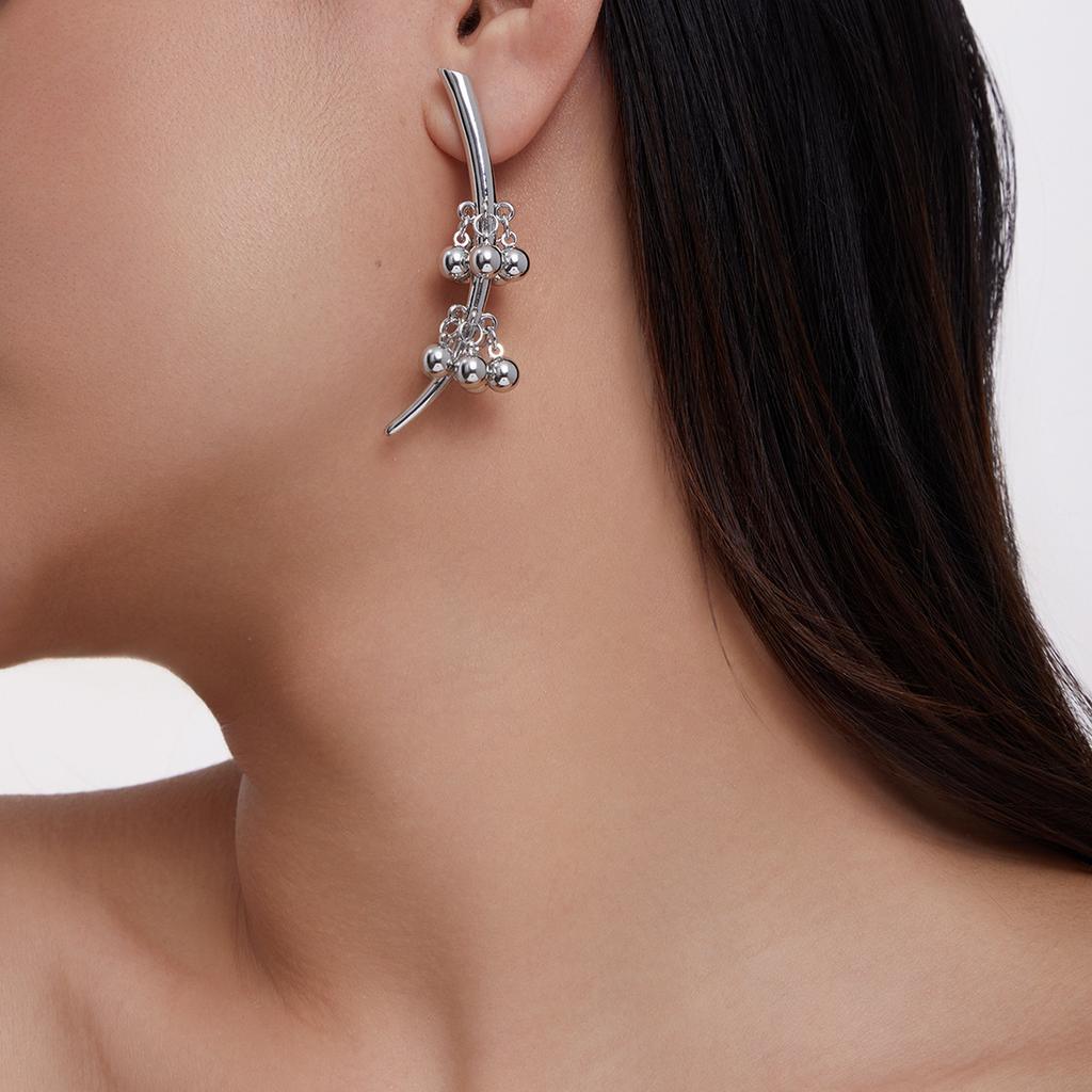 Light luxury high-end beaded fringed earrings 18K gold high color retention ins original design heavy industry fashion earrings