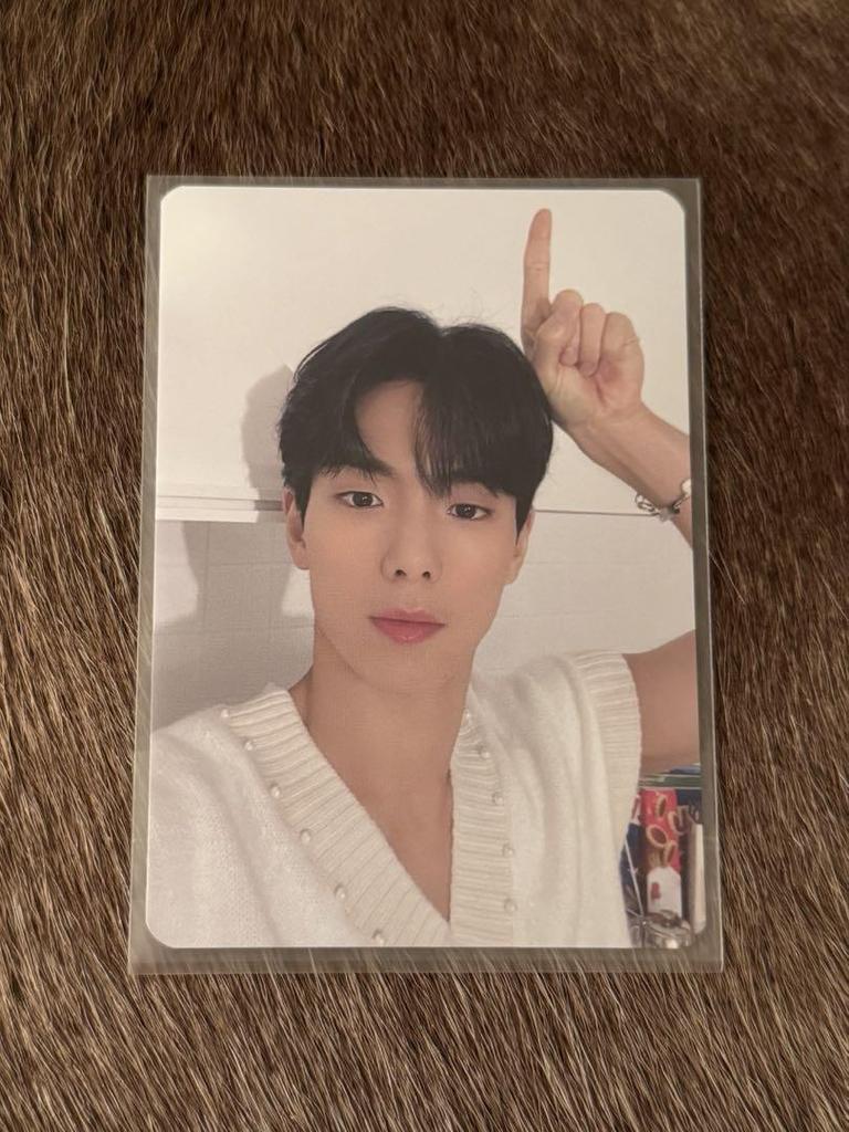 [USED] MONSTA X Shownu 2024 Seagreen Apple Music Bonus