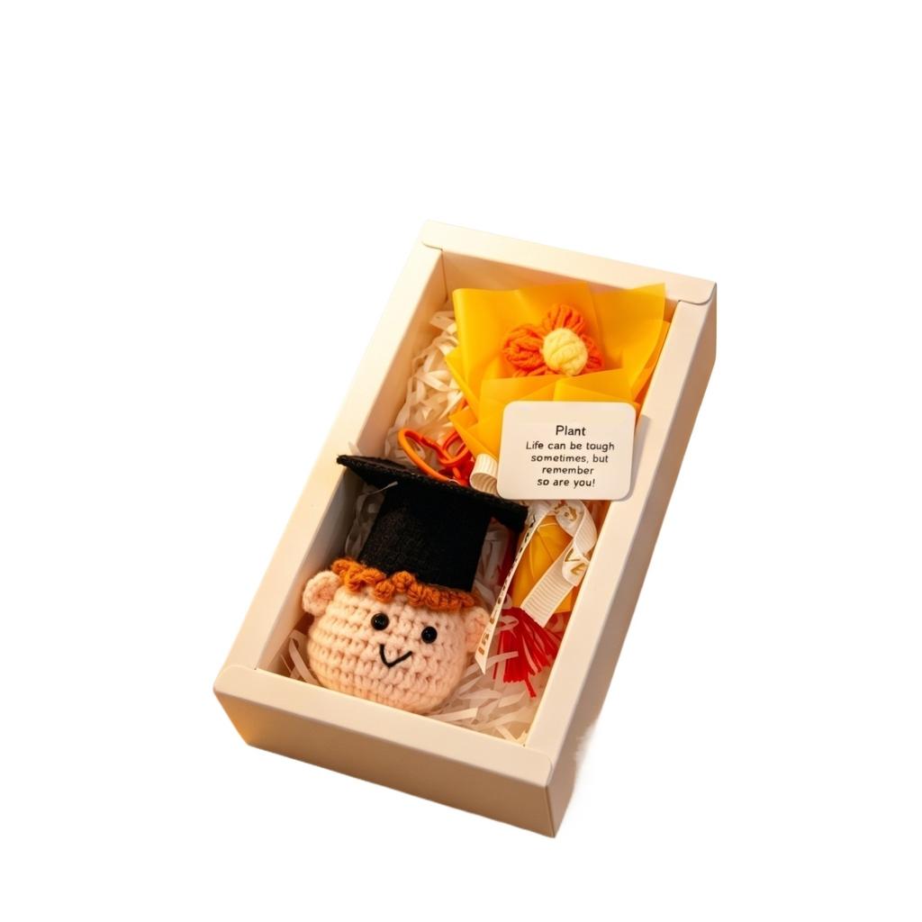 Handmade Crochet Graduation Doll Keychain Gift Box Set Wool Yarn Cartoon Figure Decoration Graduation Keepsake