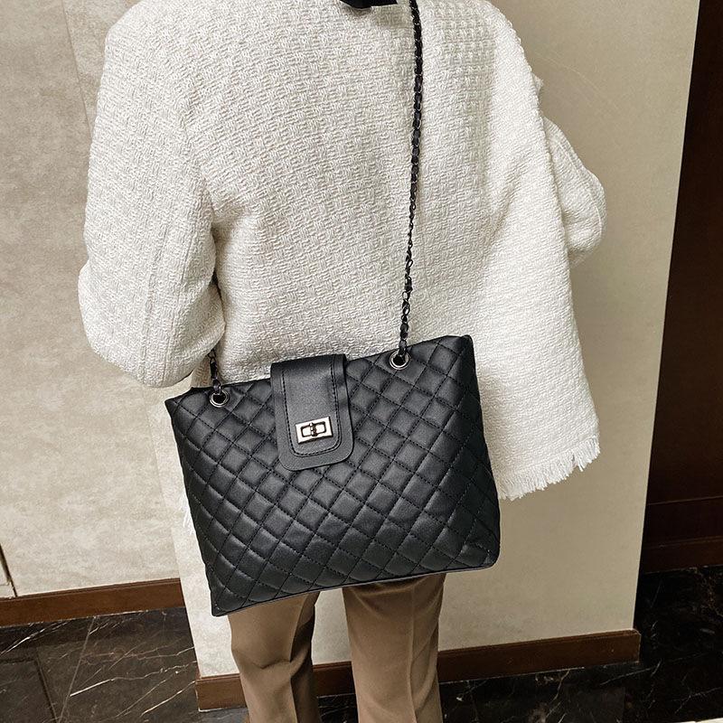 Late Autumn New Bag Large Capacity Women's Chain Bag Oblique Span Portable Tote Large Bag Light Luxury