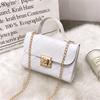 Dámská móda Reliéfní PU kůže Taška přes rameno Řetězová Ležérní crossbody kabelka