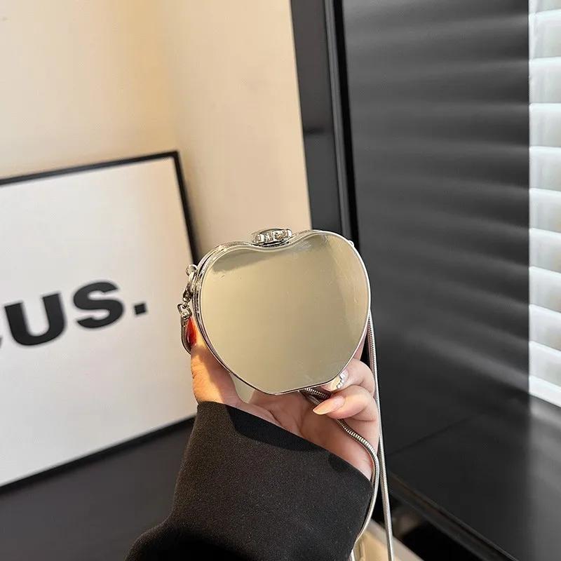 Summer New Messenger Shoulder Bag Women's Fashion Personalized Mini Change Earphones Shoulder Chain Box Bag