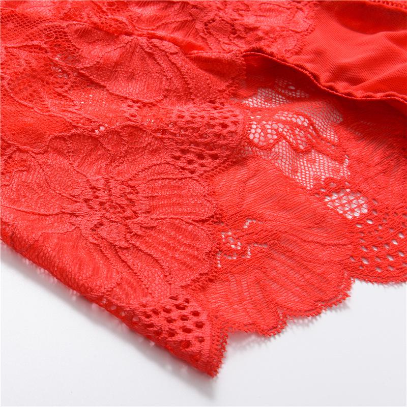 Chiloți transparenți din dantelă cu talie mijlocie, cu crotch din bumbac respirabil și design care ridică șoldul