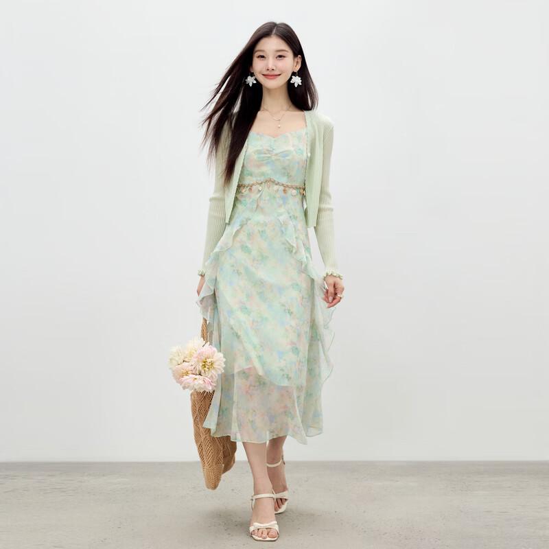 Elegant Floral Knit V-Neck Two-Piece Set