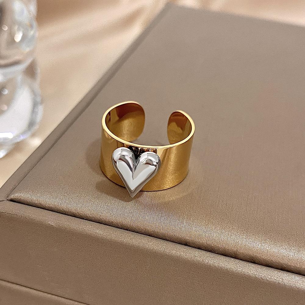 

Greatera Stainless Steel Heart Pattern Cuff Ring For Women Men Tide Wide Thick Personality Exaggerated European American Jewelry