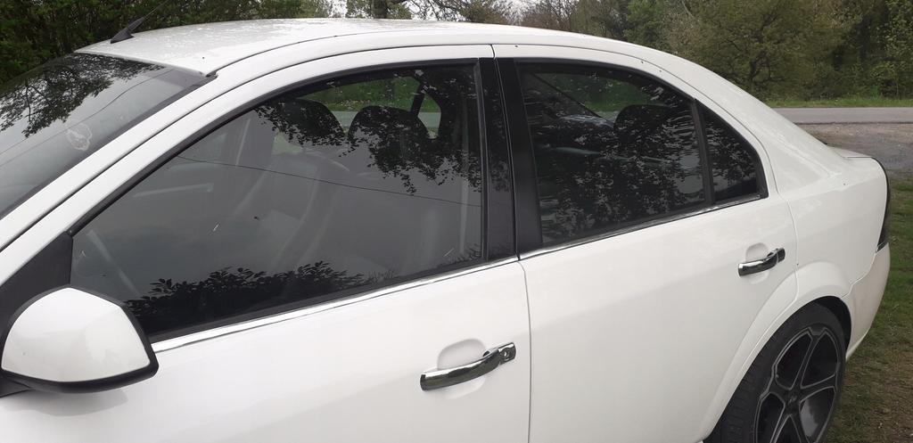 Ford MONDEO MK III Mk3 HB - CHROME WINDOW MOULDS