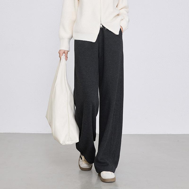 Women's High Rise Drawstring Wide Leg Sweatpants Loose Fit Curved Pants 2025 Winter Fleece Lined Casual Trousers