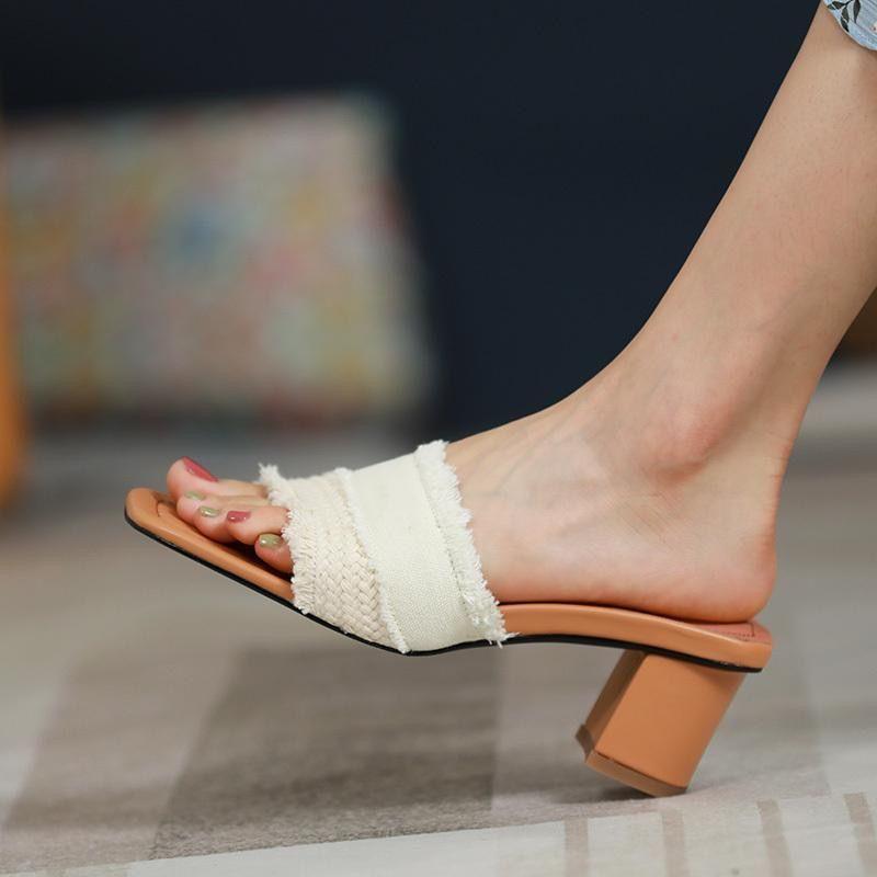 Thick-heeled slippers women's summer outer sandals fashionable retro mid-heeled sandals niche beige high-heeled one-and-a-half-word drags