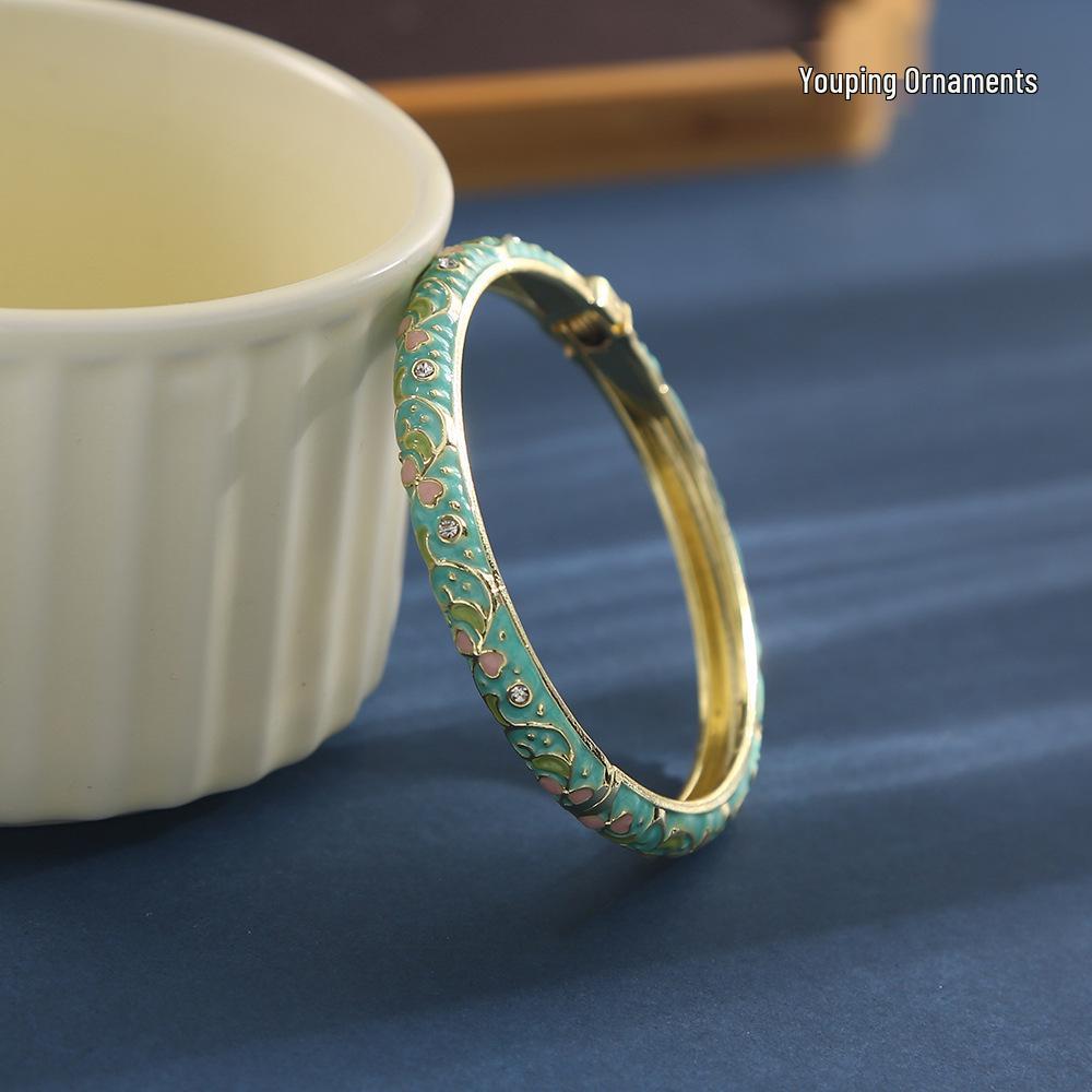 Enamel Painted Open Cuff Bracelet: Retro Court Style, Ideal Gift for Career Advancement & Best Friend
