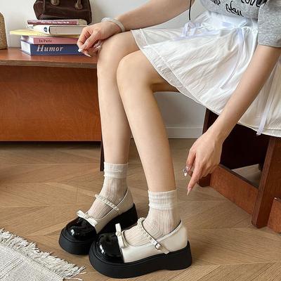 Retro Britischer Stil Japanische JK kleine Lederschuhe Einzelplateau Schleife Perle Mary Jane Schuhe Damen 2025 Frühling und Herbst neue Modelle