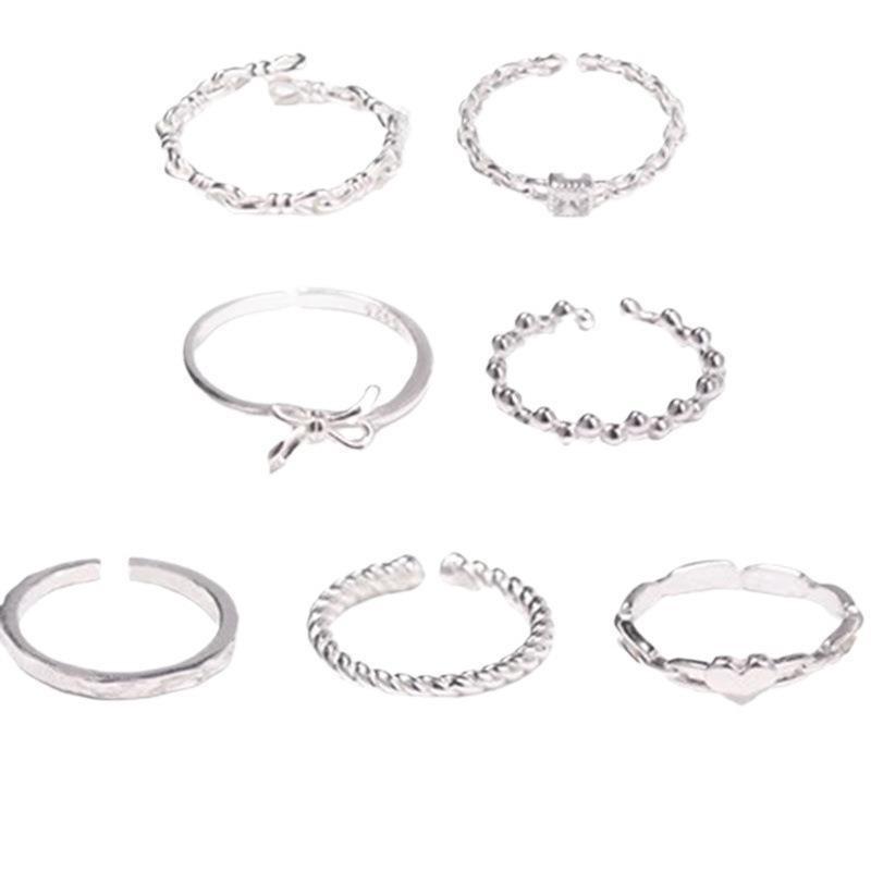 Fashionable Heart Shaped Adjustable Ring For Women Stylish Silver Jewelry Piece