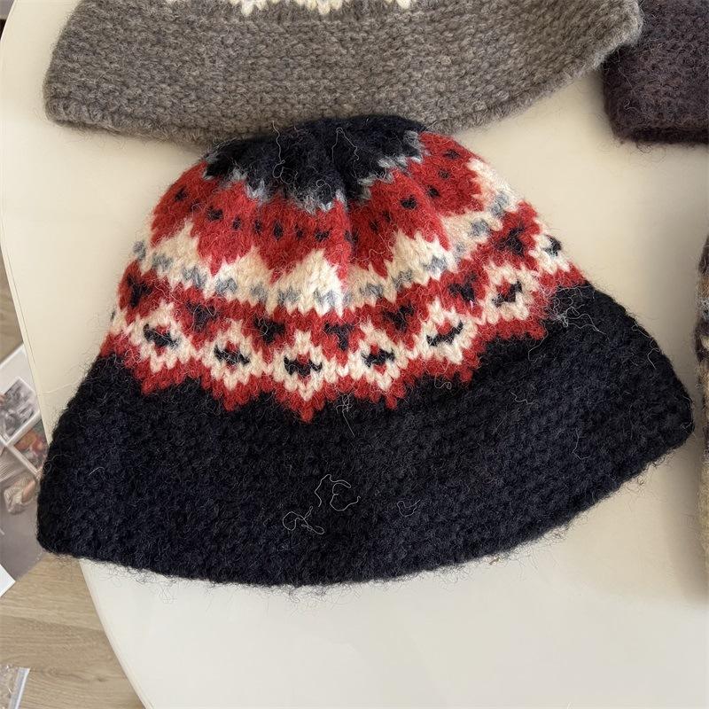 Jacquard Wool Hat Women Winter Thickened Warm Knitted Hat Cold Ear Protection Bucket Hat Women