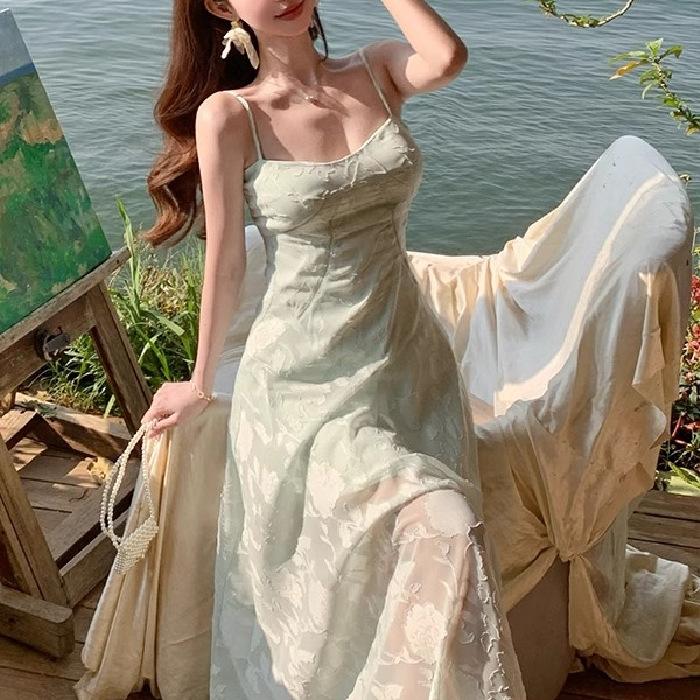 2026 New Summer Mint Green Sleeveless Suspender Dress Women's Seaside Holiday Style Wear Waist Beautiful Long Dress