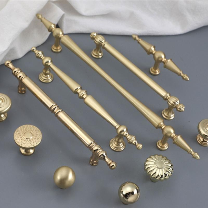 Skříňkové úchytky se zlatou povrchovou úpravou Ergonomický design Hardware odolný proti korozi Jednoduchá instalace Pro kuchyňské skříňky Komody