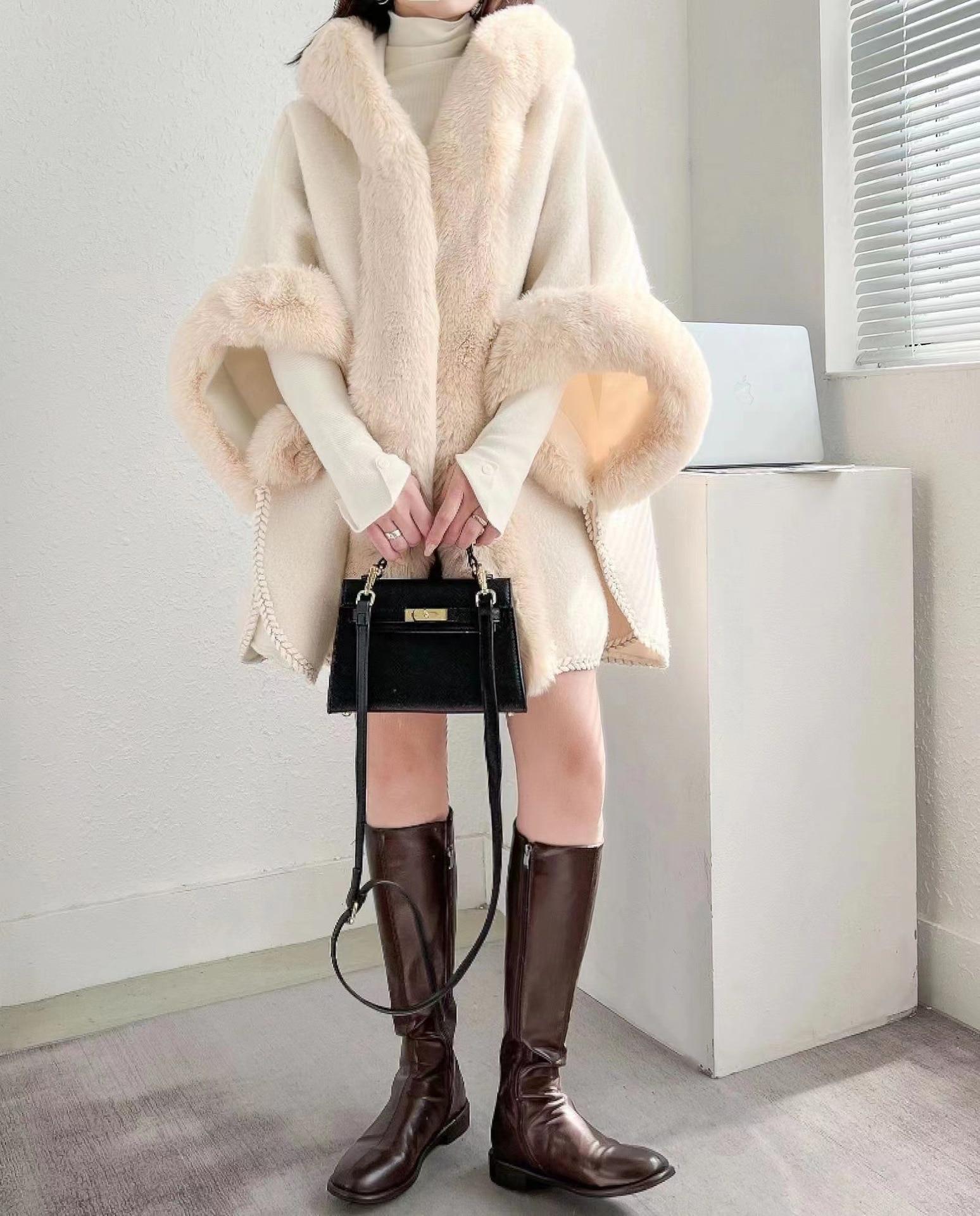 

2022 зимнее женское пончо в корейском стиле, бежевое пончо с воротником из искусственного меха, длинная свободная накидка, утепленная теплая бархатная подкладка, уличное пальто со шляпой One Size