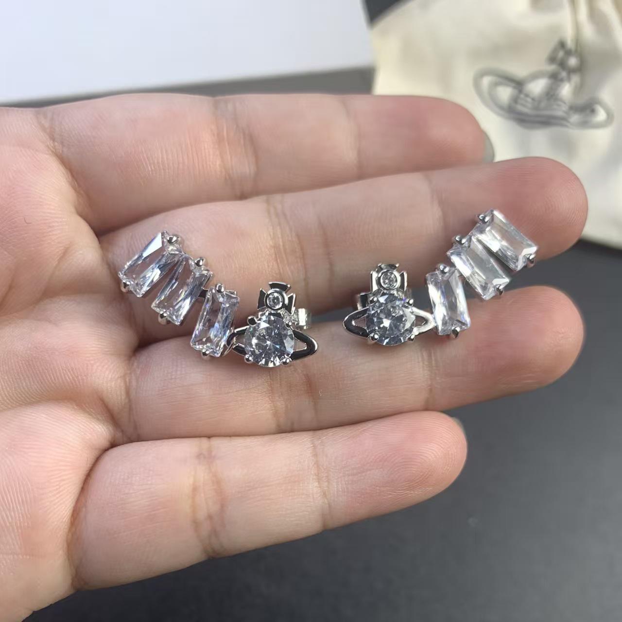 Неправильный циркон Императрицы-вдовы Сатурн Набор ювелирных изделий: Ожерелье, Браслет, Серьги - Женские, Легкая Роскошь, Полностью Алмазные, Модные.