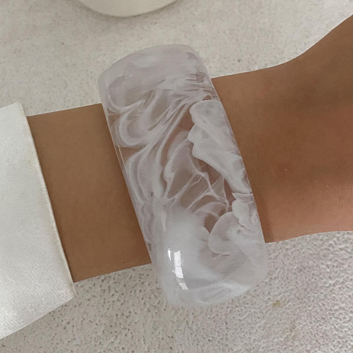 

SHIXIN Fashion Thick Resin Acrylic Wide Bangles Bracelets for Women Vintage Irregular Geometric Charm Big Bangles Jewelry Gifts белый