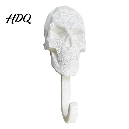 Stabiler PLA Totenkopf Hänger Wandhaken 3D Gedruckt Gotisch Dekorativ Klebend Schlüssel Kunst Dekor Halter Montierter Aufbewahrungs-Organizer für Zuhause Schlafzimmer Badezimmer