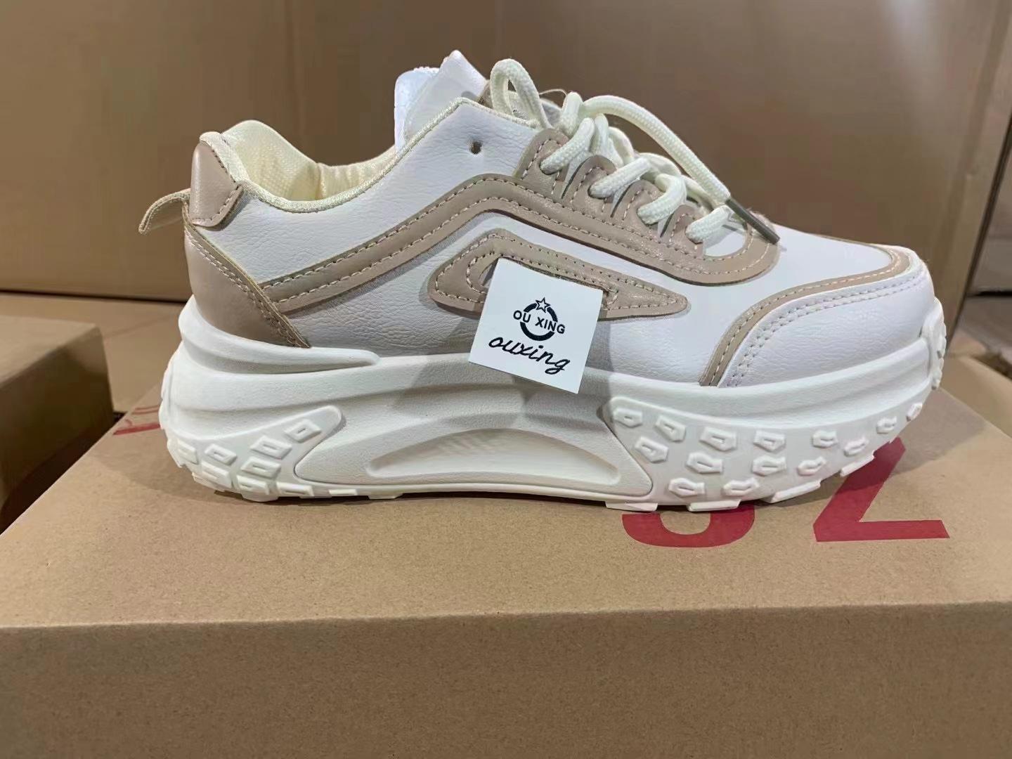 

Thick-soled heightening women s shoes, fashionable and versatile temperament models, showing high lace-up casual single shoes, comfortable and breatha 40