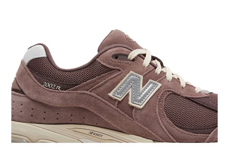 Men's Sneakers New Balance 2002R 'Suede Pack - Dusty Fig'