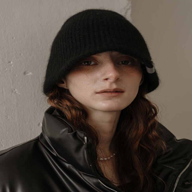 Raccoon Wool Pattern Brim Beanie Hat Black H043BK black