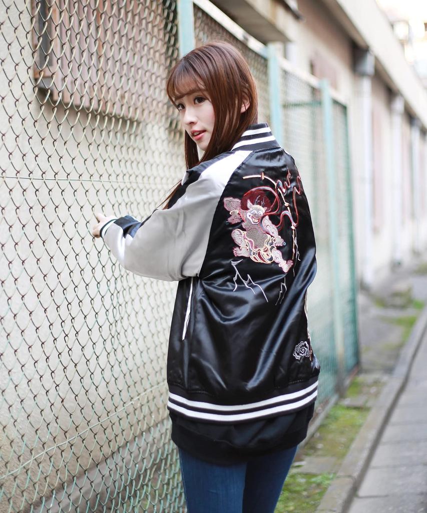 [WESTSEA] Japanese Embroidered Sukajan Jacket, Satin Souvenir Bomber Blouson for Men & Women, Fujin Raijin Thunder God, Black, JP Size M