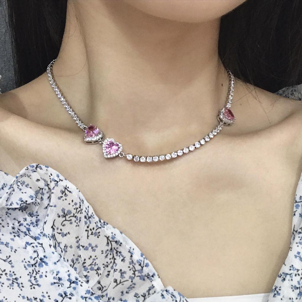 Bling Bling Tungindustri Høyoppløselig Kragebenskjede Dame Søt Rosa Kjærlighet Dra Choker Halskjede Fullt av Zirkon Halskjede