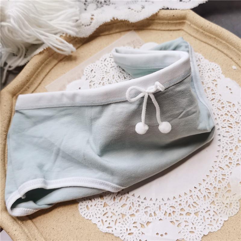 

Симпатичные хлопковые комфортные женские трусики с низкой посадкой и запахом на бедрах One Size зелёный